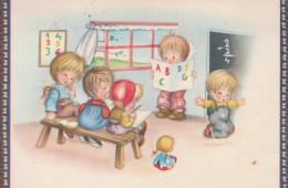 Delcampe - Belgium Classroom Children Learning Alphabet Illustrated #SCK487 - Autres & Non Classés