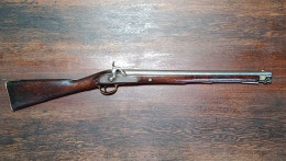 Delcampe - Rare Carabine Ou Mousqueton Anglais De Cavalerie - Type PAGET Pattern 1808 - EIC - EM - Armas De Colección