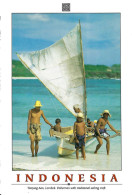 Delcampe - Tanjung Aan, Lombok - Fishermen With Traditional Sailing Craft - Indonesien