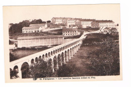 Delcampe - CPA (24) Pèrigueux " Les Nouvelles Casernes Ardant Du Picq " - Périgueux