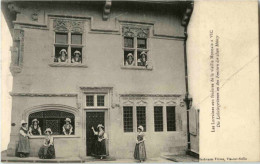 Delcampe - Vic - Lothringerinnen - Vic Sur Seille