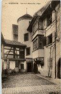 Delcampe - Riquewihr - Cour De La Maison Hugel - Riquewihr