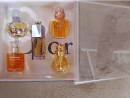 Delcampe - Coffret Miniature De Parfum DIOR ( 5 Miniatures)  Eau De Toilette - Miniaturen Damendüfte (mit Verpackung)