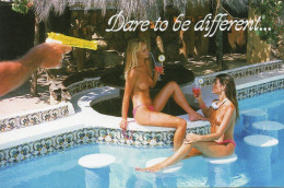 Delcampe - CPM - R - ESPAGNE - BALEARES - IBIZA - HOTEL PIKES - SAN ANTONIO - STAY AT PIKES - DARE TO BE DIFFERENT.. - JOLIES SEINS - Ibiza