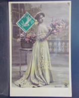 Delcampe - 1745 THEME  .  ANNIVERSAIRE . FEMME AVEC CORBEILLE DE FLEURS . OBLITEREE - Geburtstag