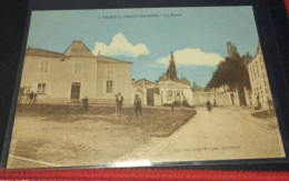 Delcampe - SAINT -FLORENT -DES-BOIS *-  N°1-  La Place - Saint Florent Des Bois