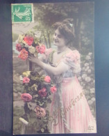 Delcampe - 1746 THEME  . JOYEUX  ANNIVERSAIRE . FEMME AVEC DES FLEURS . OBLITEREE - Geburtstag