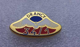 Delcampe - EB273 Pin's Militaire Gendarmerie Mobile Escadron 34/1 Drancy Arthus Bertrand OISEAU Seine-Saint-Denis Achat Immédiat - Militaria