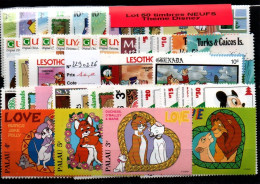 Delcampe - Lot 50 Timbres Thematique " Disney " NEUFS  (2290226)" - Disney
