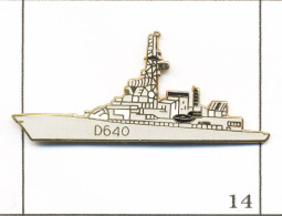 Delcampe - Pin's Institution-Marine Nationale / D640 (Frégate Anti Sous-Marin Georges Leygues). Est. GF Groupe FIA. EGF. T1100Q-14 - Bateaux