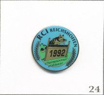 Delcampe - Pin's Canidé / RCI - Championnat Alsace à Reichshoffen (67) Avec Berger Allemand. Non Est. EGF. T1100Q-24 - Animales
