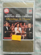 Delcampe - Domingo Ross Carreras Christmas In Vienna Cassette Audio NEUVE SOUS BLISTER - Cassettes Audio