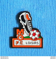 Delcampe - 1 PIN'S //  ** F.C LOISIR MG / FOOTBALL CLUB / MERLIN GÉRIN / ALÈS / OCCITANIE ** - Calcio