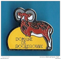 Delcampe - PIN'S //   ** DOMAINE DE ROQUEROUSSE MOUFLON ** - Animales