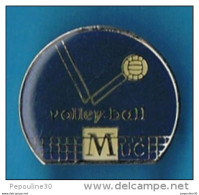 Delcampe - PIN'S //   ** VOLLEY BALL / MUC / MONTPELLIER ** - Volleybal