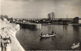 Delcampe - 77 : Saint Mammès :  L'écluse Et Le Barrage Sur Le Loing : SM Petit Format ///  Ref. Aout 26 // N° 39.935 - Saint Mammes