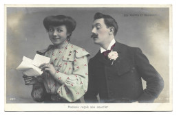 Delcampe - CPA - Couple - Ministère Des Postes Et Télégraphes - Madame Reçoit Son Courrier - Carte Humoristique - Carte Fantaisie - Couples
