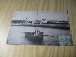 Delcampe - CPA Roscoff (29).Vue Prise Du Vil - Le Bac De L'Ile Accostant - Carte Animée, Datée Et Oblitérée Le 17/07/1906. - Roscoff