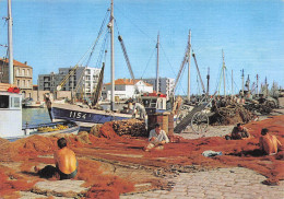 Delcampe - 34 SETE BATEAUX DE PECHE ET REMORQUAGE DE FILETS A LA MARINE - Sete (Cette)