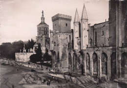 Delcampe - 84 AVIGNON LE PALAIS DES PAPES ET NOTRE DAME DES DOMS - Avignon