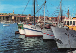 Delcampe - 13 MARSEILLE UN COIN DU VIEUX PORT ET CLOCHER DES ACCOULES - Unclassified