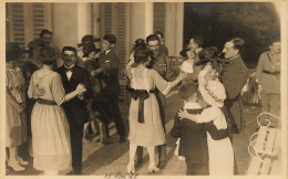Delcampe - Danse * Wiesbaden , Hesse * Carte Photo * Danseurs Dancing Dancers Officiers Ww1 * Germany Allemagne - Baile