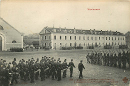 Delcampe - 94* VINCENNES    Artillerie - Remise De Decorations  RL14.1111 - Kasernen