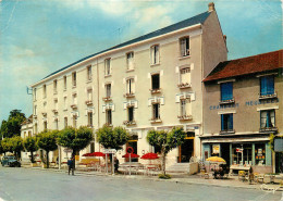 Delcampe - 86* LA ROCHE POSAY LES BAINS  Etablissement Thermal (CPSM 10x15cm)    RL19,0237 - La Roche Posay