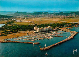 Delcampe - 83* HYERES  Le Port  (CPM 10x15cm)        RL19,0063 - Hyeres