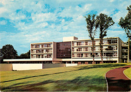 Delcampe - 95* MENUCOURT  Centre De Reducation Fonctionnelle  (CPM 10x15cm)   RL19,0779 - Menucourt
