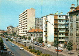 Delcampe - 94* CHOISY LE ROI Av Gambetta (CPM 10x15cm)    RL19,0687 - Choisy Le Roi