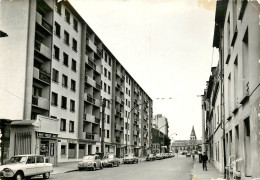 Delcampe - 92* COLOMBES Av Henri Barbusse  (CPSM 10x15cm)    RL19,0510 - Colombes