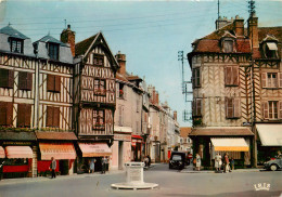 Delcampe - 89* AUXERRE  Vieilles Maisons  (CPSM 10x15cm)    RL19,0447 - Auxerre