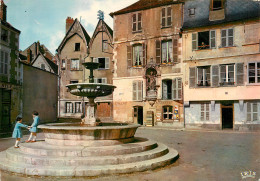 Delcampe - 89* AUXERRE  Place St Nicolas  (CPSM 10x15cm)    RL19,0416 - Auxerre