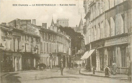 Delcampe - 16* LA ROCHEFOUCAULD  Rue Des Halles      RL30,0183 - Sonstige & Ohne Zuordnung