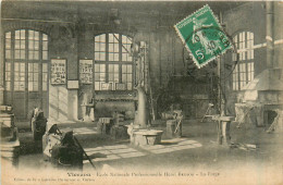 Delcampe - 18* VIERZON  Ecole Professionnelle « brisson» - La Forge     RL30,0646 - Vierzon