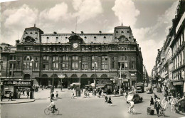 Delcampe - 75* PARIS  Gare St Lazarre – Cour Du Havre (CPSM Format 9x14cm)   RL38.0515 - Paris (08)