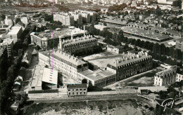 Delcampe - 75* PARIS    Caserne Et Stade Nautique Des Tourelles (CPSM Format 9x14cm)   RL38.0908 - Kasernen