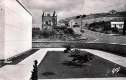 Delcampe - 14* ARROMANCHES Jardin Du Musee  (CPSM 9x14cm)       RL46,0907 - Arromanches