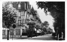 Delcampe - 14* CABOURG  Av De La Mer – Hotel De Paris        RL46,0804 - Cabourg