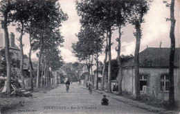 Delcampe - 45* COURTENAY  Rue De Villeneuve       RL60,1068 - Courtenay