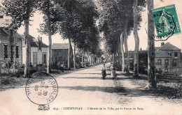 Delcampe - 45* COURTENAY  Entree De Ville Par Route De Sens    RL60,0983 - Courtenay