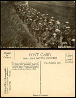 Delcampe - WW1 Daily Mail 1916 Old Postcard London Scottish Soldiers Going Into Trenches - Non Classés