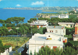 Delcampe - CPSM Trani-Colonna-Residenza Estiva-Timbre-RARE    L4807 - Trani