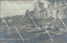 Delcampe - Bg321 Cartolina Messina  Citta' L'strazione Dei Cadaveri Dalla Macerie - Messina