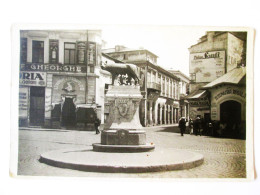 Delcampe - Romania-București:Piața Sf.Gheorghe-Lipscani,magazine 1916/Place Sf.Gheorghe-Lipscani,magasins/stores Carte Photo 1916 - Rumänien