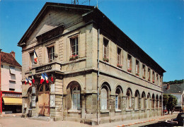 Delcampe - 60  MERU L HOTEL DE VILLE - Meru