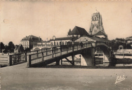 Delcampe - 17 SAINTES PONT SUR LA CHARENTE - Saintes