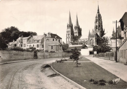 Delcampe - 14 BAYEUX BOULEVARD SADI CARNOT ET LA CATHEDRALE - Bayeux