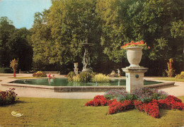 Delcampe - 85 LUCON LE JARDIN DUMAINE - Lucon